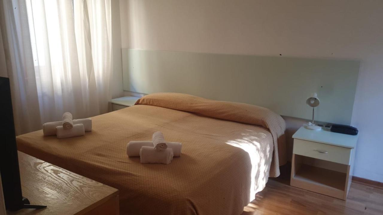 Hotel des Alpes Folgaria Buitenkant foto