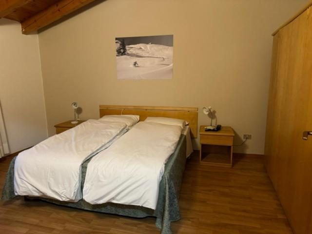 Hotel des Alpes Folgaria Buitenkant foto