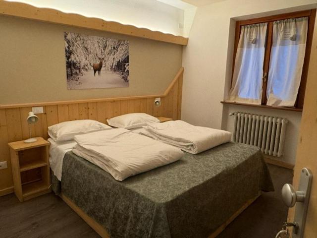 Hotel des Alpes Folgaria Buitenkant foto