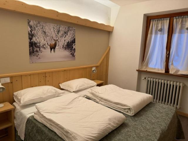 Hotel des Alpes Folgaria Buitenkant foto